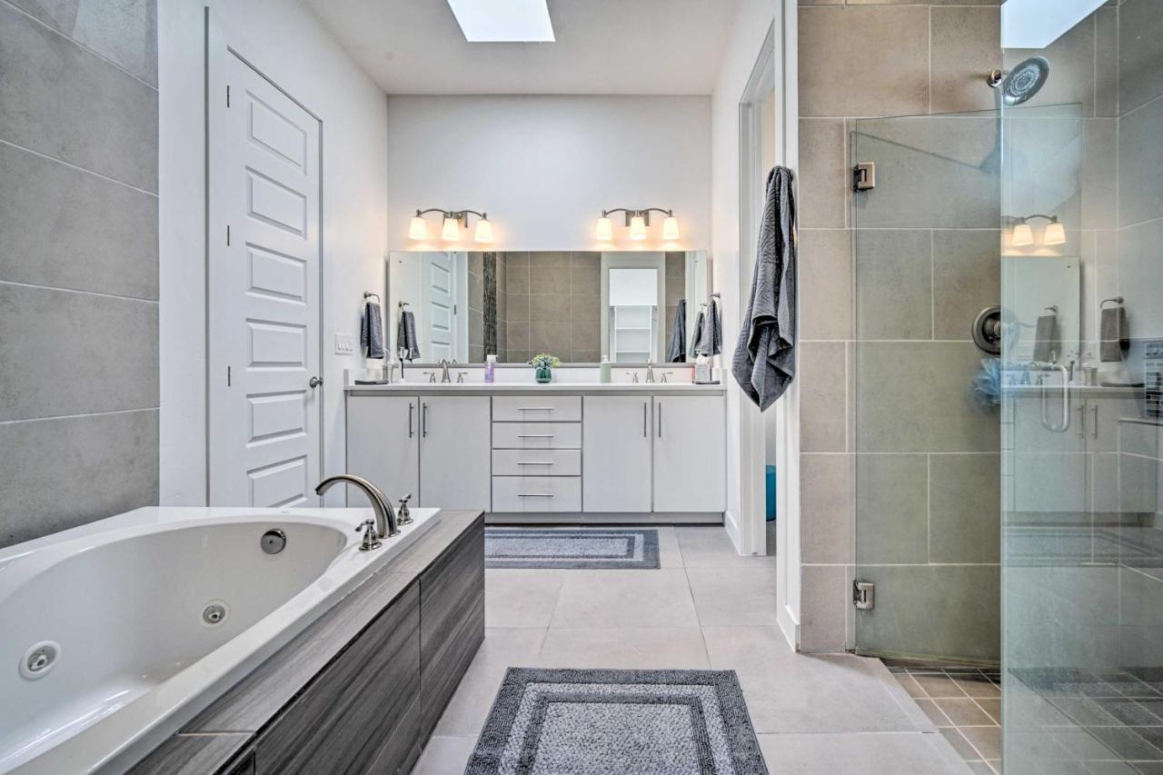 Upper Valley El Paso Home With Hiking Access On-Site Santa Teresa Bagian luar foto