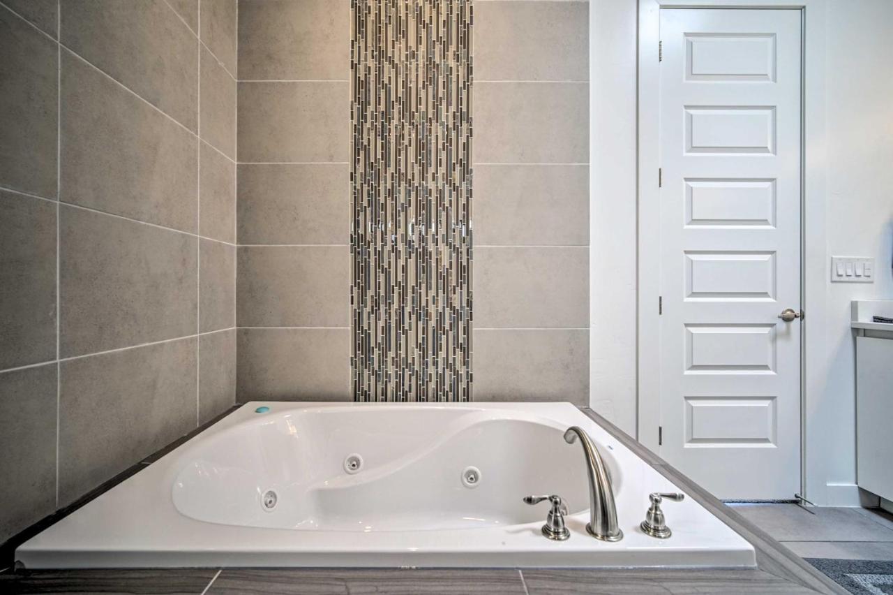 Upper Valley El Paso Home With Hiking Access On-Site Santa Teresa Bagian luar foto